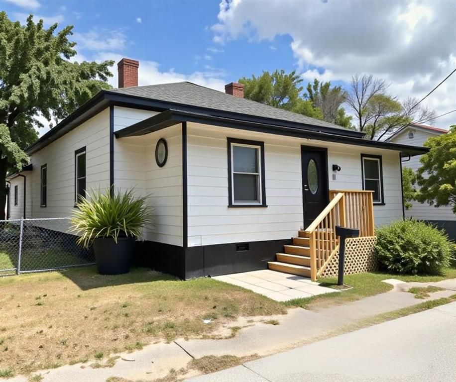 34 IVY Street, Porterdale, GA 30014