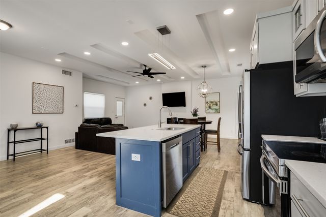 3725 Toronto Street, Dallas, TX 75212