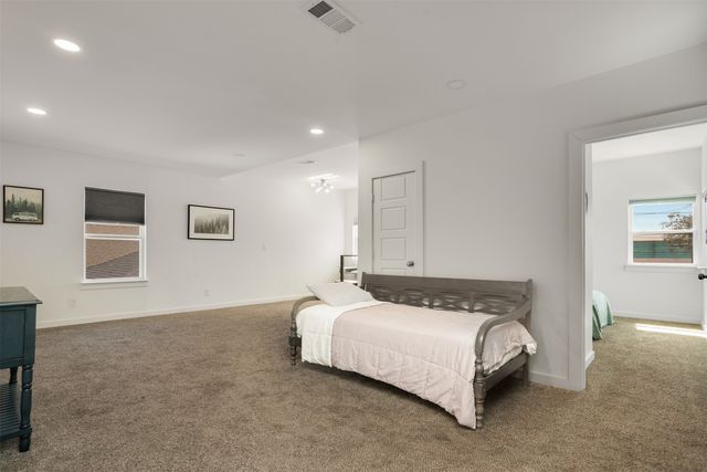 3725 Toronto Street, Dallas, TX 75212