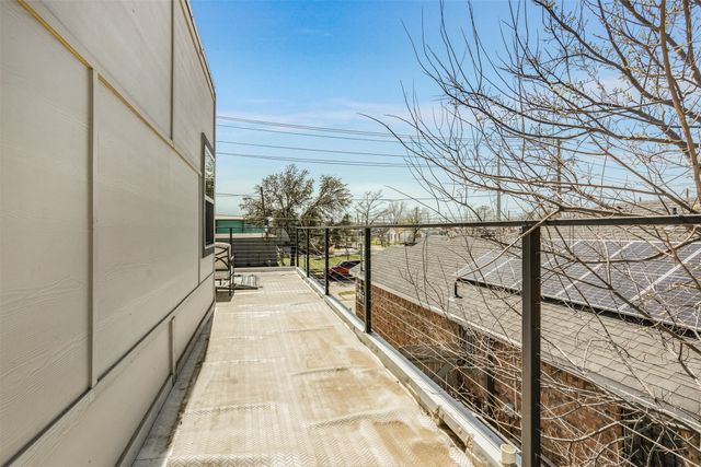 3725 Toronto Street, Dallas, TX 75212