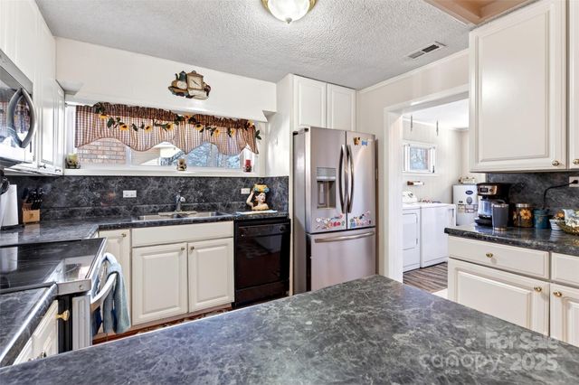 60 Greenwood Drive, Marion, NC 28752