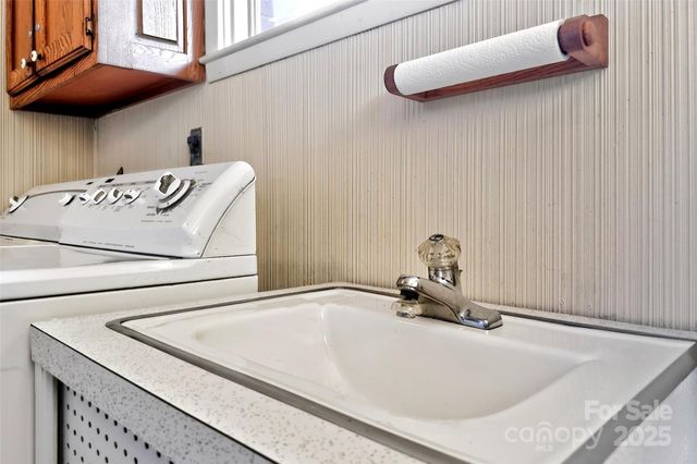 60 Greenwood Drive, Marion, NC 28752