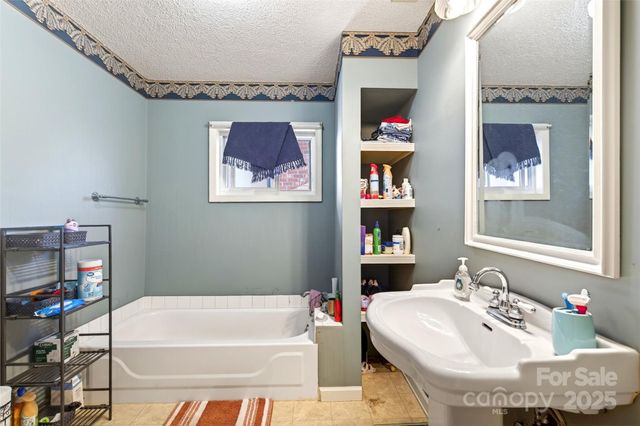 60 Greenwood Drive, Marion, NC 28752