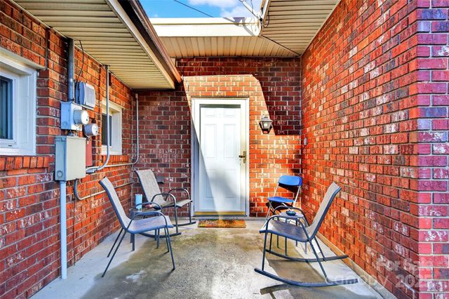 60 Greenwood Drive, Marion, NC 28752