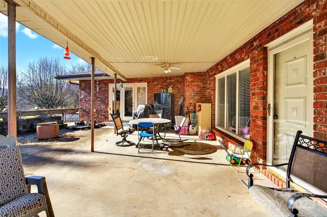 60 Greenwood Drive, Marion, NC 28752