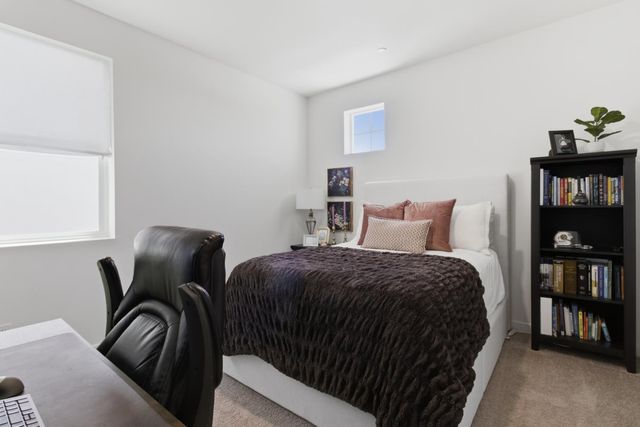 2949 Grassy Bank Ave, Sacramento, CA 95833