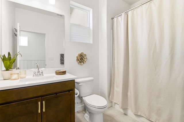 2949 Grassy Bank Ave, Sacramento, CA 95833