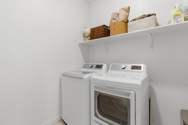 2949 Grassy Bank Ave, Sacramento, CA 95833