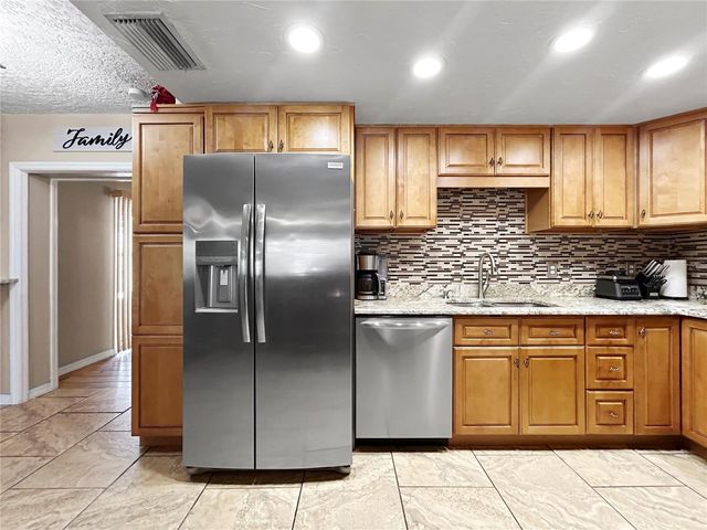 2307 EMORY AVENUE, Bradenton, FL 34207