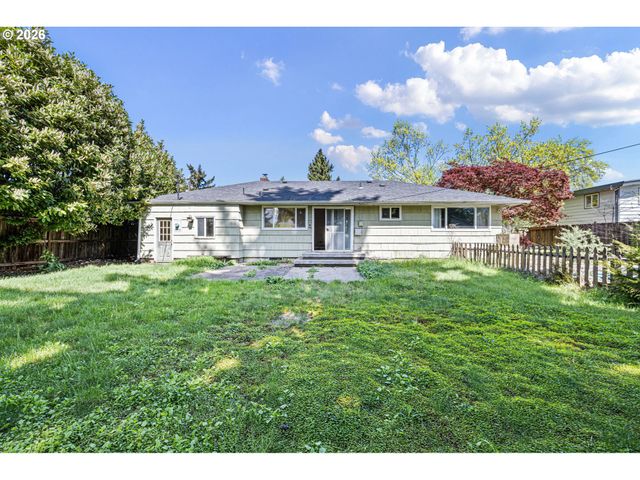 1550 GREEN ACRES Rd, Eugene, OR 97408