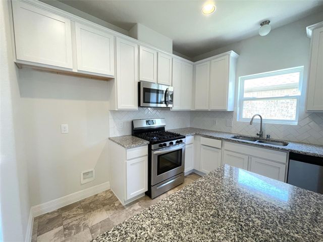 3310 Aster Meadow Way, Richmond, TX 77406