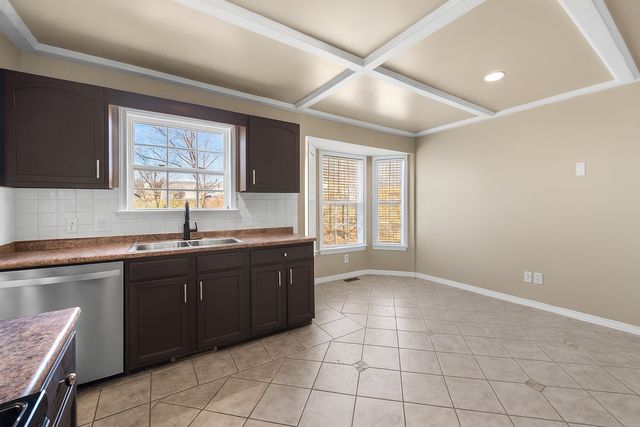 1477 Cedar Springs Cir, Clarksville, TN 37042