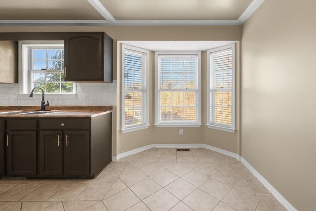 1477 Cedar Springs Cir, Clarksville, TN 37042