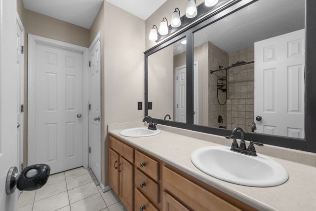 1477 Cedar Springs Cir, Clarksville, TN 37042