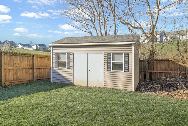 1477 Cedar Springs Cir, Clarksville, TN 37042