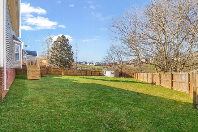 1477 Cedar Springs Cir, Clarksville, TN 37042