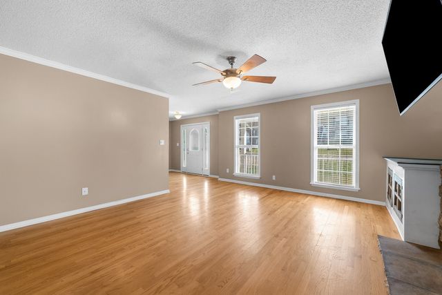 1477 Cedar Springs Cir, Clarksville, TN 37042