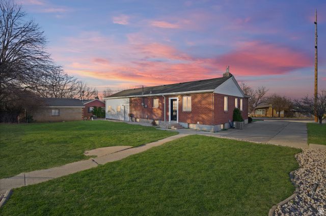 53 W 1800 S, Bountiful, UT 84010