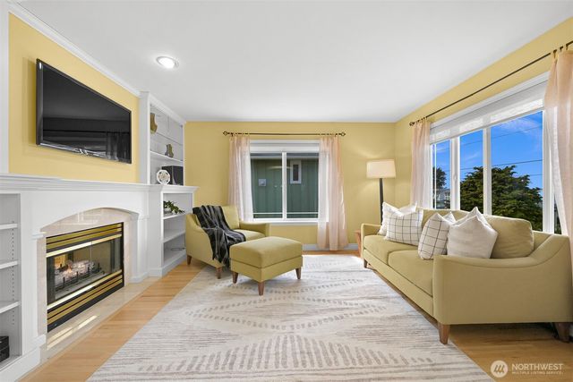 6934 Holeman Avenue, Blaine, WA 98230