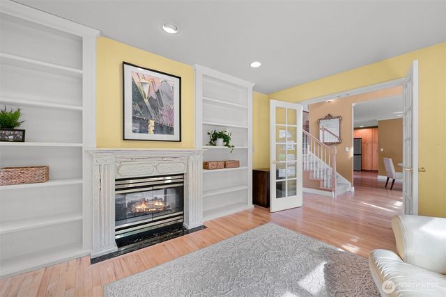 6934 Holeman Avenue, Blaine, WA 98230