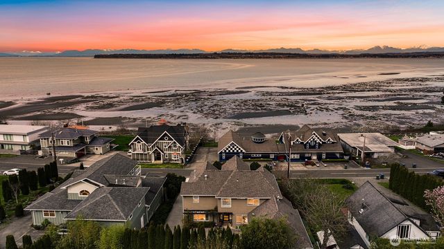 6934 Holeman Avenue, Blaine, WA 98230