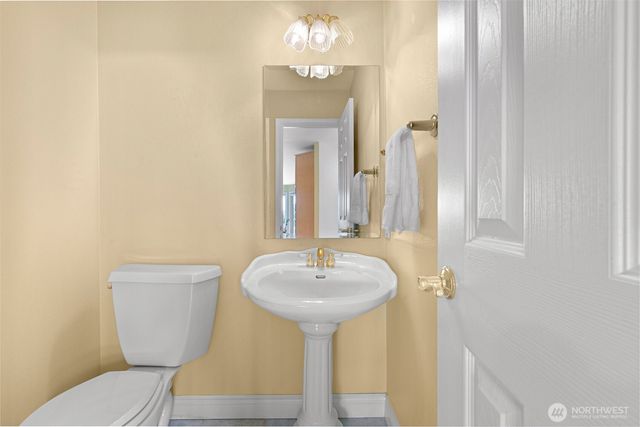 6934 Holeman Avenue, Blaine, WA 98230