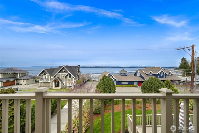 6934 Holeman Avenue, Blaine, WA 98230