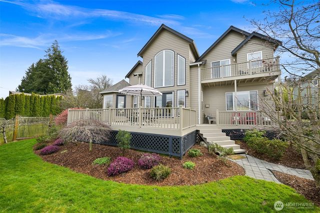 6934 Holeman Avenue, Blaine, WA 98230