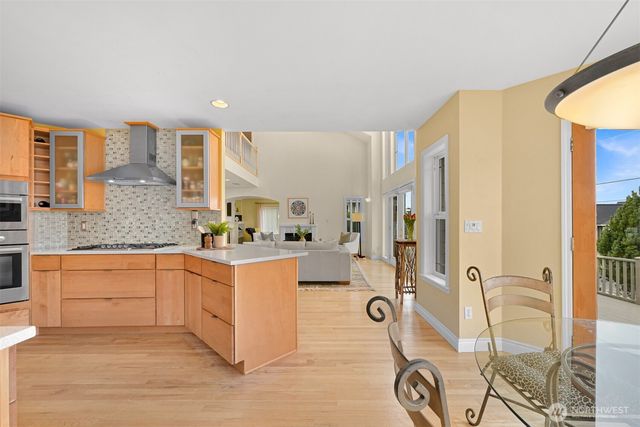 6934 Holeman Avenue, Blaine, WA 98230