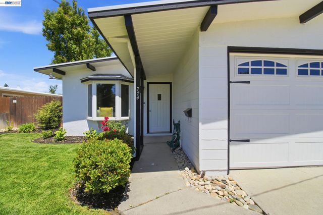 774 Mariposa Ave, Livermore, CA 94551