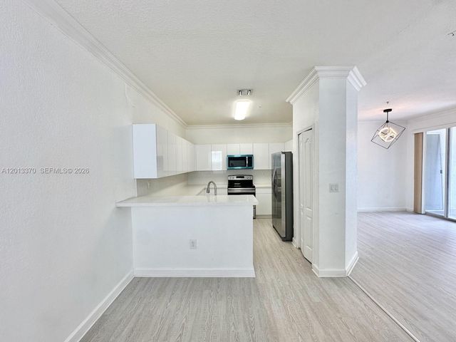 4371 SW 160th Ave 203, Miramar, FL 33027