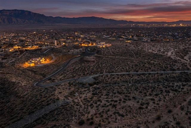 1535 Sagebrush Drive, Corrales, NM 87048