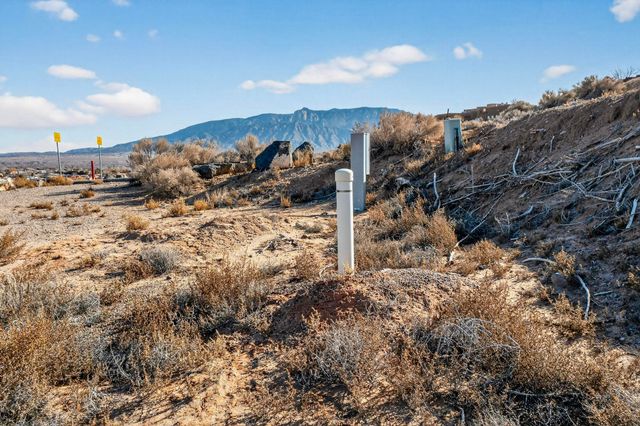 1535 Sagebrush Drive, Corrales, NM 87048