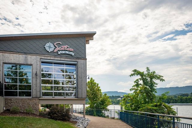 782 Riverfront Parkway 309, Chattanooga, TN 37402