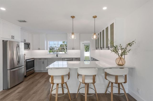 1290 OXFORD DRIVE, Englewood, FL 34223