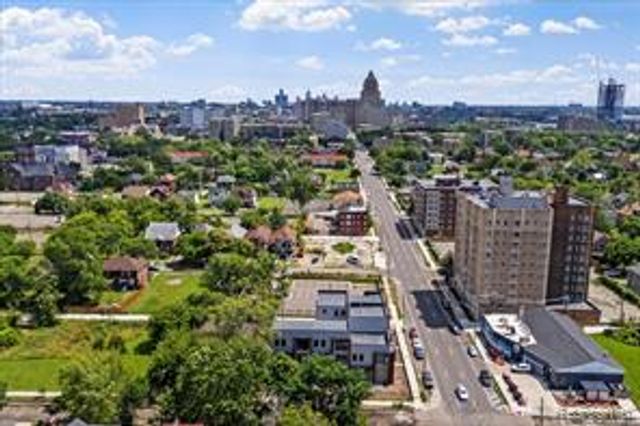 177 Gladstone Street, Detroit, MI 48202