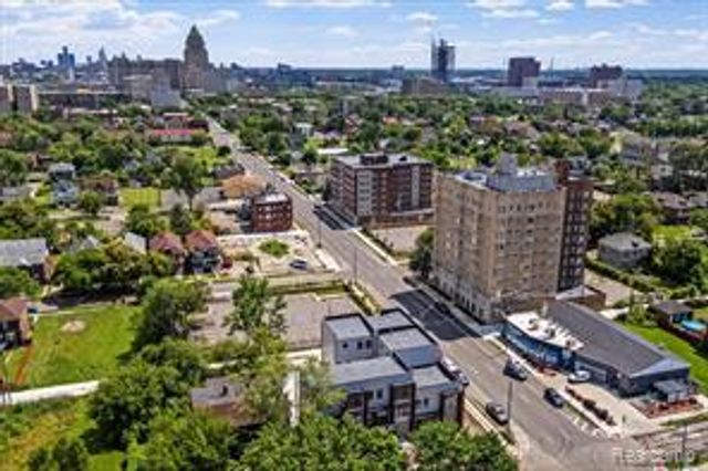 177 Gladstone Street, Detroit, MI 48202