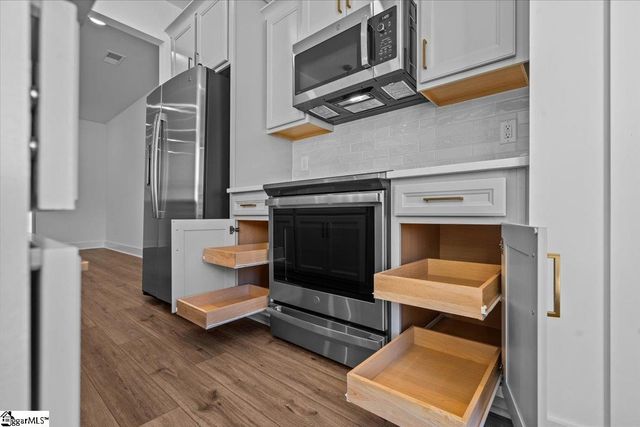4 Redfield Place, Simpsonville, SC 29681