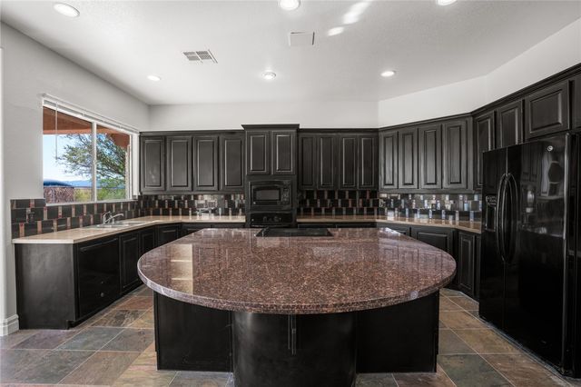 4536 Dora Drive, Golden Valley, AZ 86413