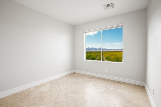 4536 Dora Drive, Golden Valley, AZ 86413