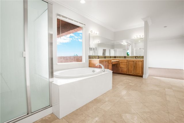 4536 Dora Drive, Golden Valley, AZ 86413