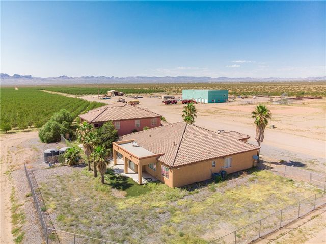 4536 Dora Drive, Golden Valley, AZ 86413