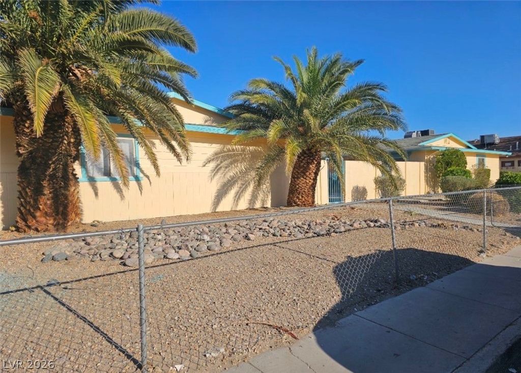 2230 North Lamb Boulevard, Las Vegas, NV 89115 — photo 3