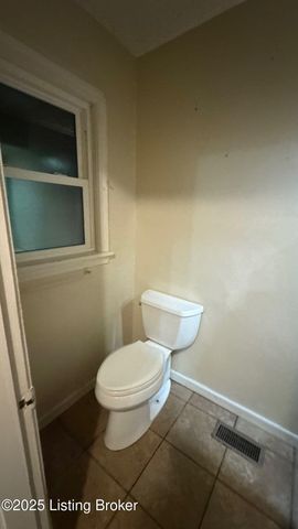 6001 Applegate Ln, Louisville, KY 40219