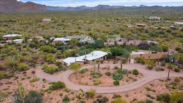 10860 E Maverick Trail, Gold Canyon, AZ 85118
