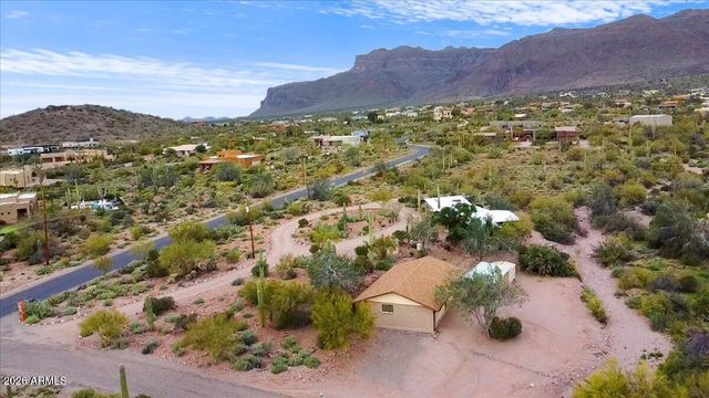 10860 E Maverick Trail, Gold Canyon, AZ 85118