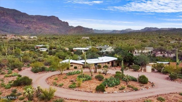 10860 E Maverick Trail, Gold Canyon, AZ 85118