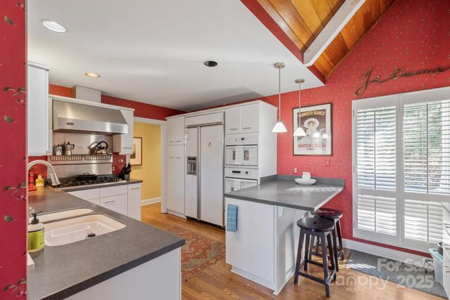 100 The Pinnacle Drive 5, Sapphire, NC 28774