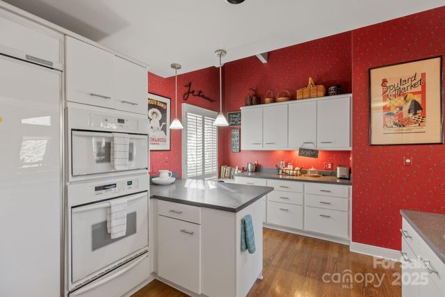 100 The Pinnacle Drive 5, Sapphire, NC 28774