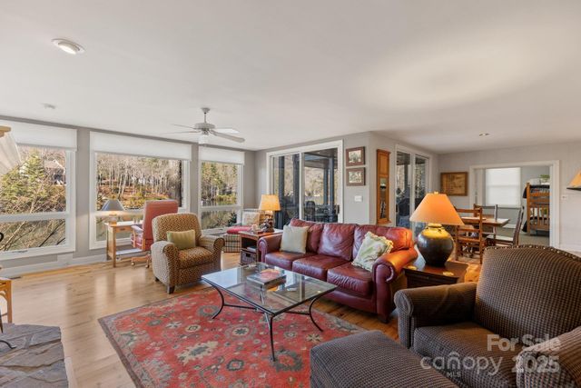 100 The Pinnacle Drive 5, Sapphire, NC 28774